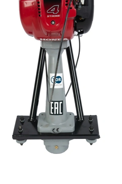 Виброрейка для бетона бензиновая без лезвия (Honda) TOR SF-1 PRO