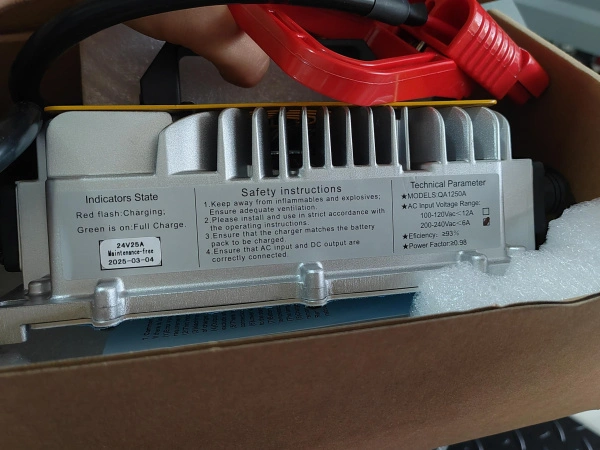 Зарядное устройство для машины поломоечной COMFORT 100